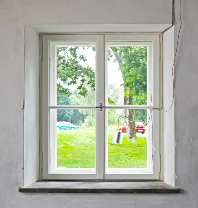 Ohne Eingriff in Wand und Fensterbrett nachtr?glich eingebautes Kastenfenster